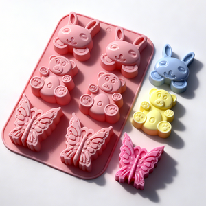 Stampo in Silicone Riutilizzabile a 6 Cavità con Forme di Animali Diverse per Cioccolato, Caramelle Gommose, Torte, Dessert e Resina - Product Image 2