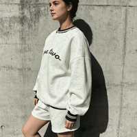Ensemble de survêtement pour femme avec logo personnalisé, sweat-shirt à col rond, ensemble de 2 pièces pour l'été, survêtement oversize pour femme et ensemble de shorts