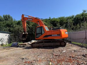 Prezzo di promozione usato Doosan 225 escavatore cingolato usato DH225LC ~ 7 escavatore per lavori di costruzione - Product Image 2