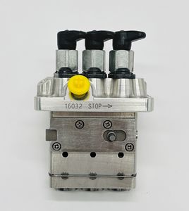 Bomba de combustible diésel 16027-51011 104206-3030 9410617334 - Product Image 1