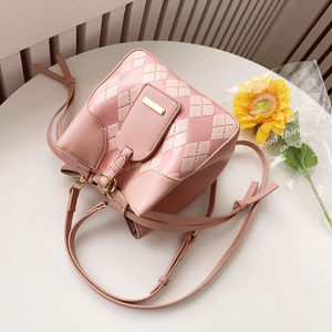 2026 New Trend Design Women's Bucket Bag High Quality Simple Texture Bucket Type Crossbody Bag - Product Image 5