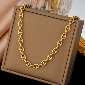 En gros, Ensembles de bijoux de mode pour femmes en acier inoxydable plaqué or 18 carats, comprenant colliers ras-du-cou et bracelets à maillons épais style « nez de cochon » - Product Image 2