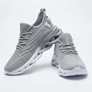 Sneakers polyvalentes tendance pour hommes et femmes, avec coutures stylées et contraste de couleurs à la mode. - Product Image 1