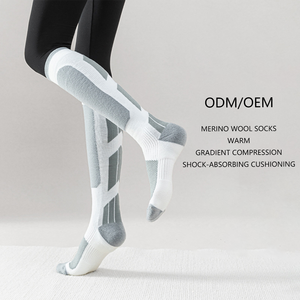 <span class=keywords><strong>Chaussettes</strong></span> <span class=keywords><strong>de</strong></span> <span class=keywords><strong>ski</strong></span> en laine mérinos à compression dégradée, absorbant les chocs, chaudes pour l'hiver, personnalisées pour hommes et femmes - Product Image 1