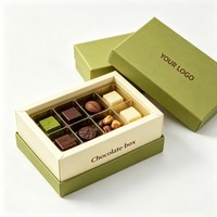 Boîte en papier pour bonbons alimentaires en gros, qualité alimentaire, pour chocolats truffés, emballage personnalisé avec séparateur