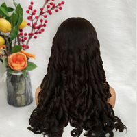 Prix d'usine Perruque synthétique Lace Front 13*4 couleur naturelle 28 pouces, ondulations lâches, semi-tissée, réaliste et volumineuse