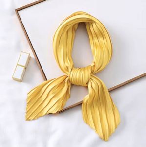 Écharpe pliante imprimée élégante de couleur unie pour femmes, accessoire de cou plissé, collection 2022, offre spéciale - Product Image 4
