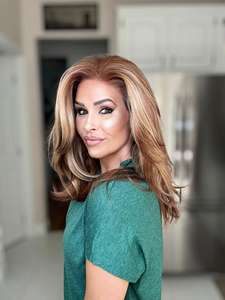 Peluca de encaje frontal 13x6 transparente de alta calidad, larga y con capas, de fibra resistente al calor, cabello sintético. - Product Image 3