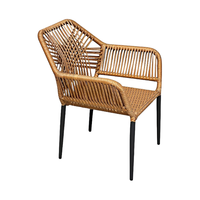Vente directe d'usine, table et chaises de style moderne et simple pour l'extérieur, chaise de salle à manger en rotin, chaises en corde d'aluminium, table pour l'extérieur