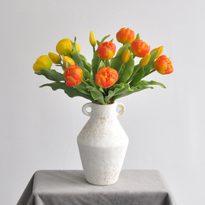 Bouquet de tulipes artificielles Yoshinobu en caoutchouc souple, 5 têtes, tige courte, décoration de mariage - Product Image 2