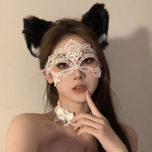 Máscara de Encaje Negro con Forma de Murciélago, Media Máscara Facial para Halloween, Disfraces, Cosplay, Fiestas, Accesorio de Disfraz para Mujer - Product Image 3