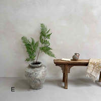 Pot en céramique népalaise antique finition rustique faite à la main avec des imperfections historiques pour la maison et le jardin Art Style Decor