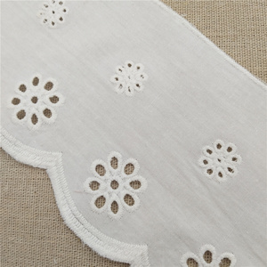 Adorno de encaje bordado festoneado de 10cm, recorte decorativo de algodón blanco para tela de forro de ropa - Product Image 2