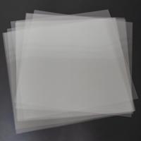 Plateaux d'expédition de feuille de thermoformage PET transparents à haute résistance à la traction Forte résistance aux UV taille personnalisée coupe simple
