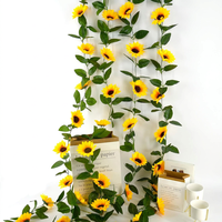 Guirlande de tournesols artificiels en soie avec feuilles vertes, fausse guirlande florale pour la décoration de la maison, des fêtes et des mariages