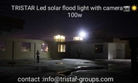 Projecteur LED Solaire 300W avec Caméra Série DW 650*350*17MM Garantie 2 Ans 90% 16G 32G Autonomie 12 Heures