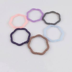 Pulsera de silicona sencilla superventas para teléfono, anillo de hueso de flor antipérdida transfronterizo, juguete educativo - Product Image 1