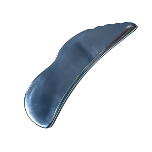 Planche de massage Gua Sha en acier inoxydable dentée pour le corps, pour la relaxation musculaire - Product Image 1