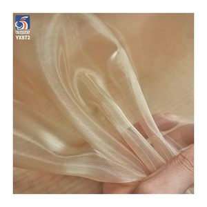 Yx872 Chất Lượng Cao <span class=keywords><strong>60D</strong></span> Mật Độ Cao Thoáng Khí Trọng Lượng Nhẹ Lưới <span class=keywords><strong>100</strong></span>% <span class=keywords><strong>Nylon</strong></span> Cứng Dệt Kim Twill Vuông Wedding Dress Vải - Product Image 3