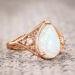 Anello Minimalista a Corona per Donne, Elegante Fascia Aperta, Accessorio Gioiello per Outfit Quotidiani e Feste - Product Image 4
