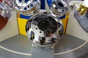 16X6.0J พ่นพื้นผิวภายนอกรถบรรทุกขนาดเล็กแบบพิเศษดำเนินการโดยตรงจากโรงงานล้อเหล็ก - Product Image 4