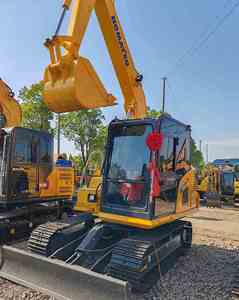 Mini-excavatrice Komatsu PC70 d'occasion en gros, 7 tonnes, 70 excavatrices d'occasion, système hydraulique de tracteur, stock Chine, faible nombre d'heures de fonctionnement - Product Image 2