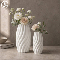 Vase en céramique élégant en porcelaine ARM LVG, sculpture florale de table, motif vague spirale ovale, conteneur pour fleurs