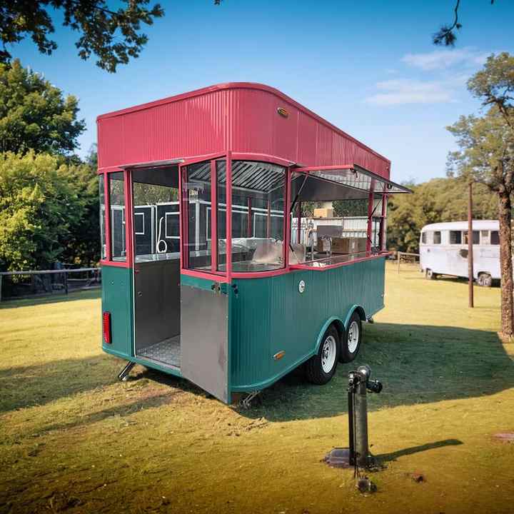 Concession Mobile Food Truck Galvanized Consession Second Hand Food Truck Four Wheel Dining Car