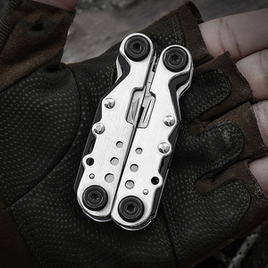 Pince multi-outils 13-en-1 Équipement <span class=keywords><strong>de</strong></span> survie portable Pince <span class=keywords><strong>de</strong></span> poche polyvalente pour la survie en plein air Camping Pêche Chasse - Product Image 6