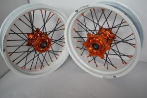 <span class=keywords><strong>EXC</strong></span> 125 <span class=keywords><strong>200</strong></span> 250 cc jante de moto 17 pouces pit bike supermoto roues en alliage 17 pouces pour <span class=keywords><strong>KTM</strong></span> quantité minimale de commande 1 ensemble - Product Image 4