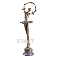 Sculpture de danseuse européenne en cuivre Statue d'art de ballet en bronze pour la décoration intérieure de la maison dans le salon Produit d'artisanat en métal