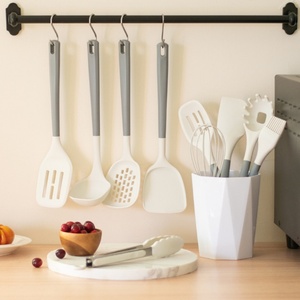 11-Piece New PP Flat Handle Household Slipper Soup Spoon <b>Silicone</b> Kitchen Utensil Set Cooking <b>Tools</b> With Storage Bucket - Product Image 6