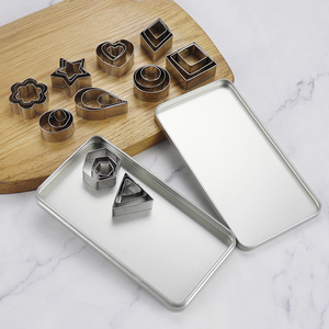 ชุดอุปกรณ์ทำขนมสแตนเลส 30 ชิ้น แม่พิมพ์คุกกี้รูปดอกไม้ หัวใจ ดาว - Product Image 5