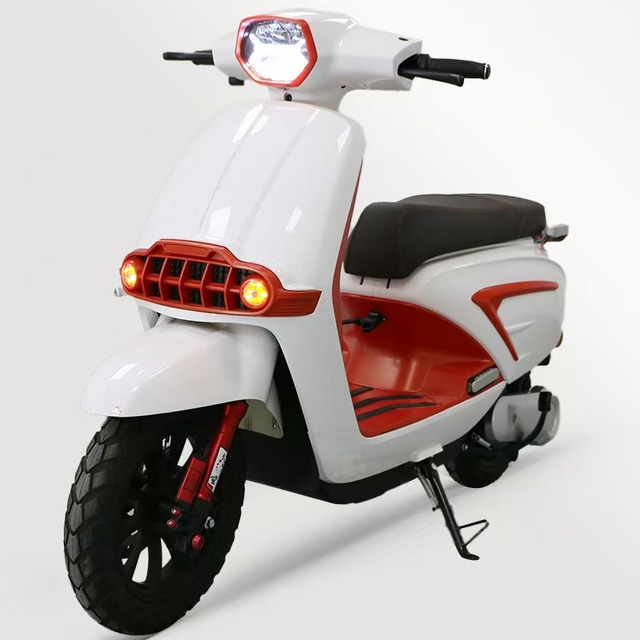 Hot Sale Used High Speed Suspension Electric Motorcycles Powerful Adult Scooter with Max Speed 45km/h Fast Road Performance