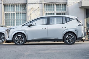 Largement répandu et chaud tout nouveau pas cher Auto <span class=keywords><strong>AION</strong></span> Y Plus SUV 610 Enjoyment Edition avec Top et bonne qualité - Product Image 2