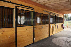 Nouveaux styles 2026 de portes coulissantes d'entrée pour écuries de chevaux en acier inoxydable blanc galvanisé à chaud, personnalisables pour la <span class=keywords><strong>location</strong></span> d'écuries - Product Image 2