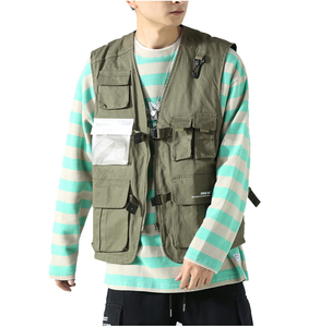 Multi Pockets Cargo Green Waistcoat Outdoor Fashionable Fishing Vest OEM ODM China 100% Cotton Customized Logo