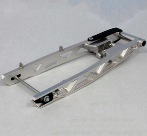 Accessoires pour motos, bras oscillant arrière en aluminium pour moto, adapté à la modification des pièces Raider 150 Belang 150 - Product Image 2