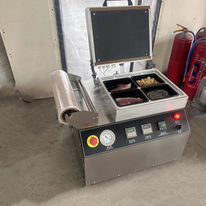 Machine d'emballage <span class=keywords><strong>de</strong></span> scellage sous vide <span class=keywords><strong>de</strong></span> plateau automatique Machine d'emballage <span class=keywords><strong>de</strong></span> <span class=keywords><strong>peau</strong></span> sous vide <span class=keywords><strong>de</strong></span> nourriture - Product Image 5