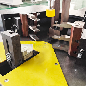 Alat Berat Mesin <span class=keywords><strong>Crimping</strong></span> Multi Lokasi Pintu Jendela Aluminium <span class=keywords><strong>Crimping</strong></span> Sudut Aluminium - Product Image 5