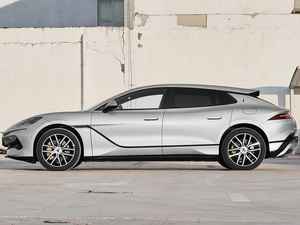 Denza Z9 GT Europe - Trois Moteurs, Transmission Intégrale, Cockpit Électrique Intelligent de Luxe, 710 kW, Autonomie de 630 km, Polyvalence Multi-Scénarios, Qualité Supérieure - Product Image 3