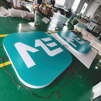 Enseigne lumineuse LED en métal aluminium, logo personnalisé, enseigne 3D en relief, rétroéclairée, suspendue, étanche, boîte à lumière pour vitrine commerciale