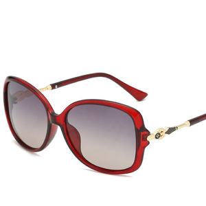 <b>Light</b> <b>Shade</b> Sunglasses New High Quality Fashionable Custom logo Polarized Plastic Sunglasses for Women - Product Image 3