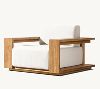 Chaise longue d'extérieur moderne LUXORA en teck - Écologique et résistante aux UV pour jardin, terrasse, hôtel et complexe hôtelier