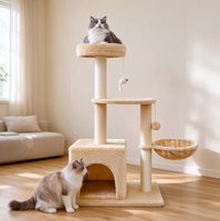 Arbre à chat classique avec plateforme de saut en beige brun, tour d'escalade multi-niveaux pour chats d'intérieur avec poteaux à gratter