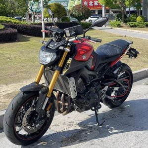 Motocicleta Yamaha <span class=keywords><strong>MT09</strong></span> Naked: Potencia de Triple Núcleo de 890 cc, Freno de Disco Hidráulico Doble, IMU de 6 Ejes, Tablero TFT de Alta Definición - Product Image 3