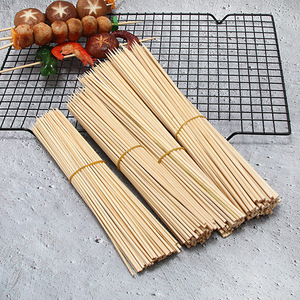 Brochettes jetables de long bâton de <span class=keywords><strong>bambou</strong></span> porte-bonheur de marque personnalisée OEM pour barbecue facile fête camping emballage de sac de fruits et aliments - Product Image 4