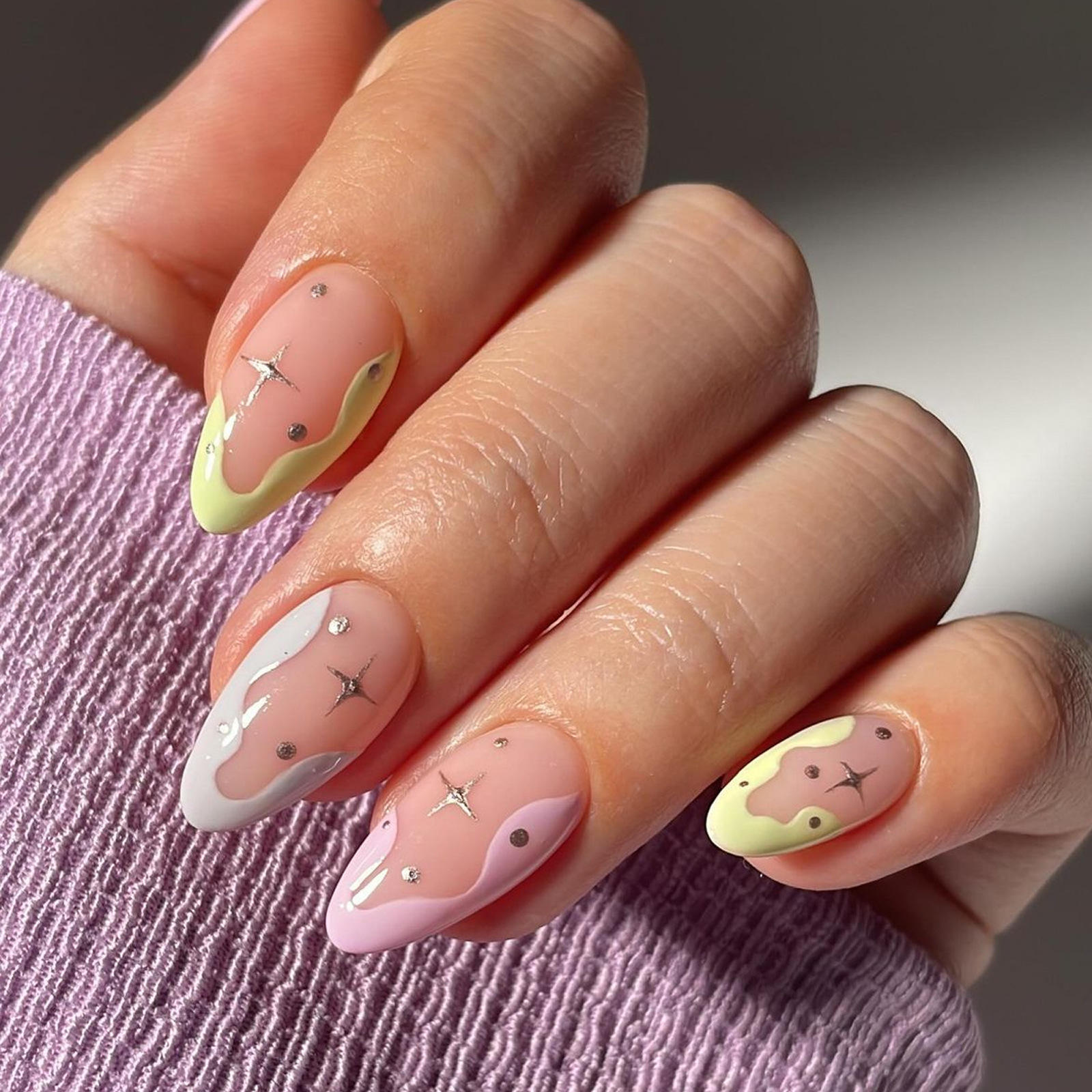 BZ1424มีสไตล์ที่เป็นเอกลักษณ์