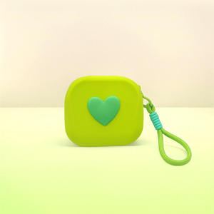 Mini Borsa con Cerniera in Silicone Morbido a Forma di Cuore, Portachiavi Portatile, Custodia per Auricolari, Portamonete - Product Image 3