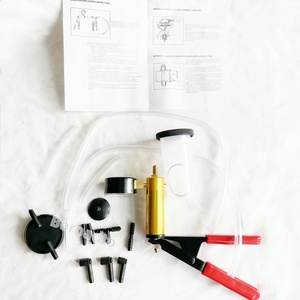 Kit <span class=keywords><strong>de</strong></span> pompe à vide <span class=keywords><strong>de</strong></span> purge <span class=keywords><strong>de</strong></span> <span class=keywords><strong>frein</strong></span> manuelle Testeur <span class=keywords><strong>de</strong></span> fluide automobile avec adaptateurs <span class=keywords><strong>de</strong></span> jauge Outil <span class=keywords><strong>de</strong></span> test portable 2 en 1 pour voiture camion - Product Image 4